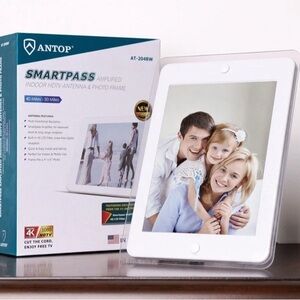 White Amplified Indoor HDTV Antenna & Photo Frame